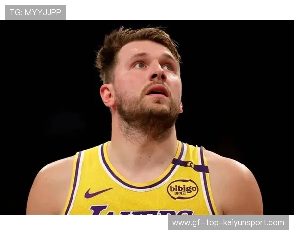 东契奇关键时刻冷静罚球,独行侠将胜利收入囊中 东契奇关键时刻冷静罚球,独行侠将胜利收入囊中