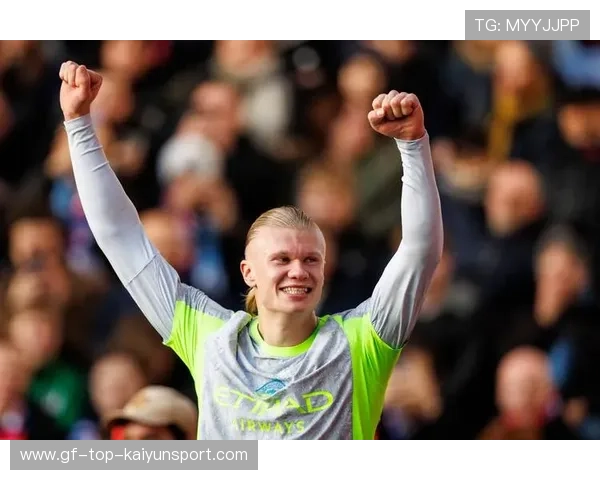 哈兰德反击中单刀推射,水晶宫门将毫无办法——极致瞬间的比赛美学